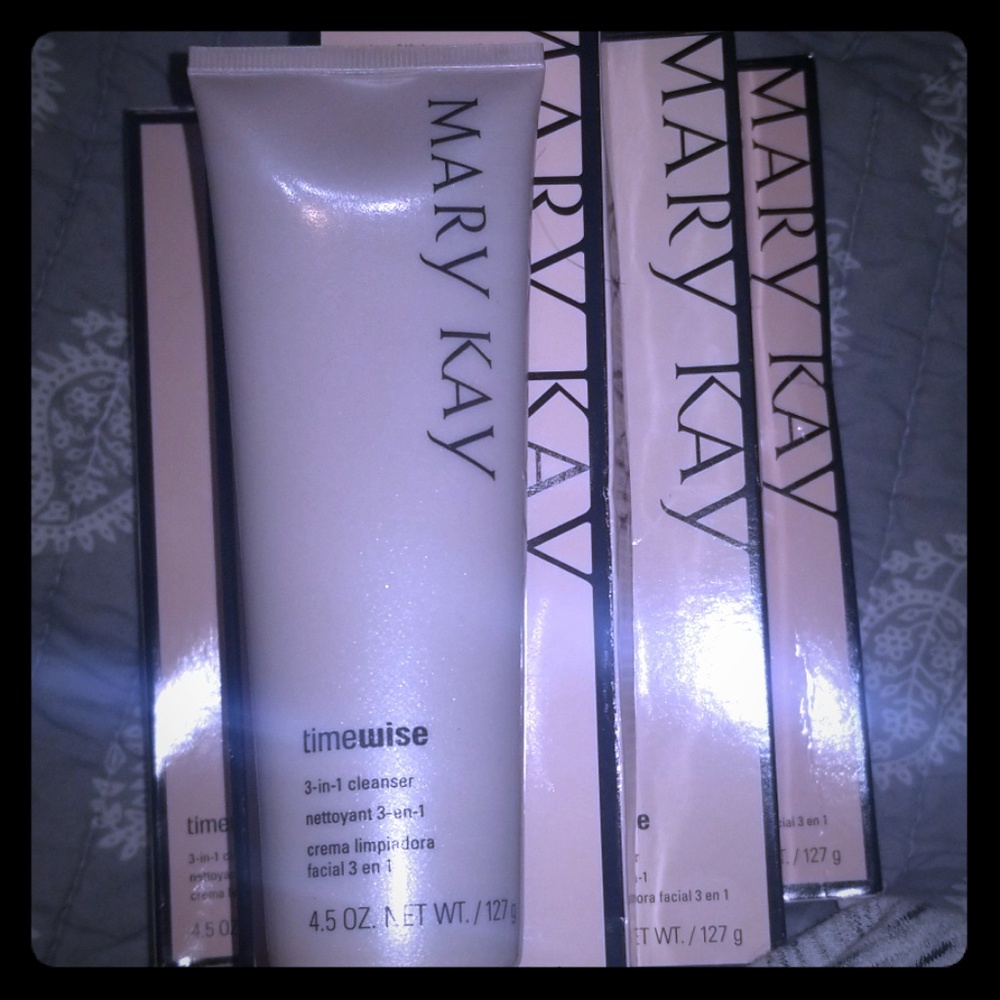 3-in-1 Cleanser Timewise by Mary Kay